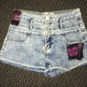 NOBO No Boundaries SUPER SOFT Triple Stack Short Acid.  Juniors Size 5.  NWT!